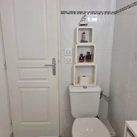 Charmante Petite Maison Avec Patio